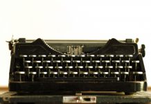 50º latitud norte, 126º longitud oeste, de Mario R. Acosta