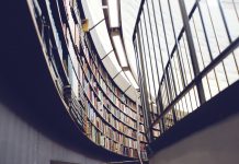 ‘Els vespres malgastats’, poesia jove a les biblioteques d’Osona