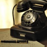 desk-antique-old-phone-telephone-nostalgia-779694-pxhere.com