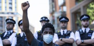 La hipocresia de la humanitat