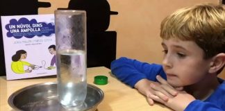 Un núvol dins d’una ampolla