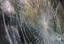 “Canalles. Històries verídiques sobre estafadors, assassins, rebels i malfactors”, Patrick Radden Keefe