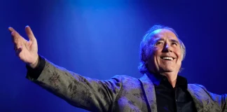 PRESENTACIÓ. ‘Serrat, la música d’una vida’, Jaume Collell