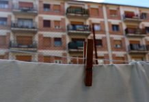 CINECLUB VIC. Cases d’algú