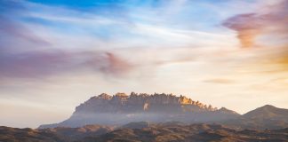 PRESENTACIÓ. ‘Les torres del cel’, Coia Valls