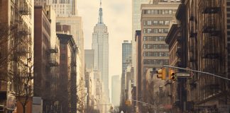 ‘El misterio Hannah Larson’, Alexandre Escrivà