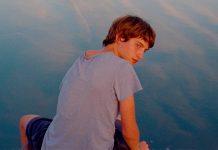 CINECLUB VIC. Estrany Riu